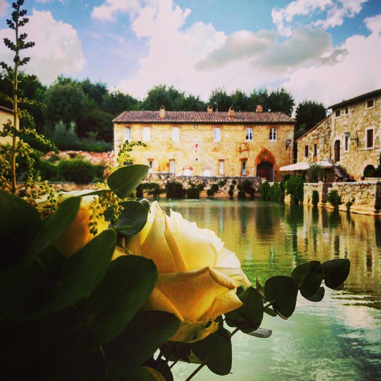 La Locanda Del Loggiato Bagno Vignoni Exterior foto